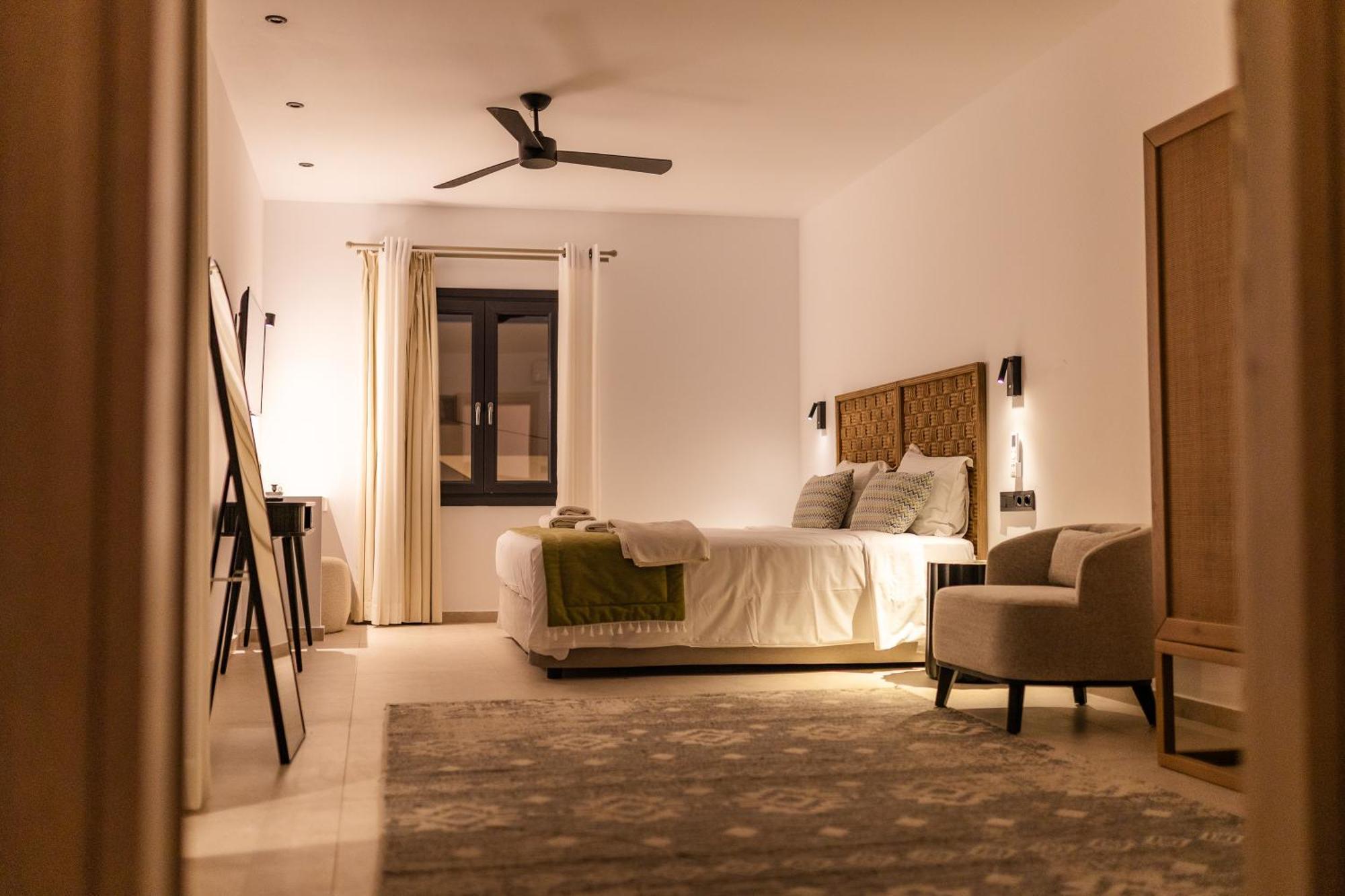La Maltese Boutique Paros Apartment Naousa  Exterior photo